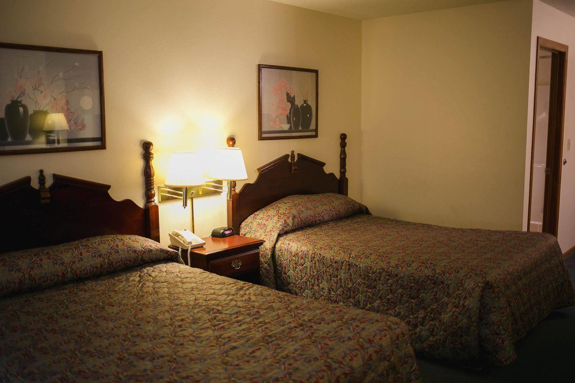 Covered Bridge Inn Winterset Bagian luar foto