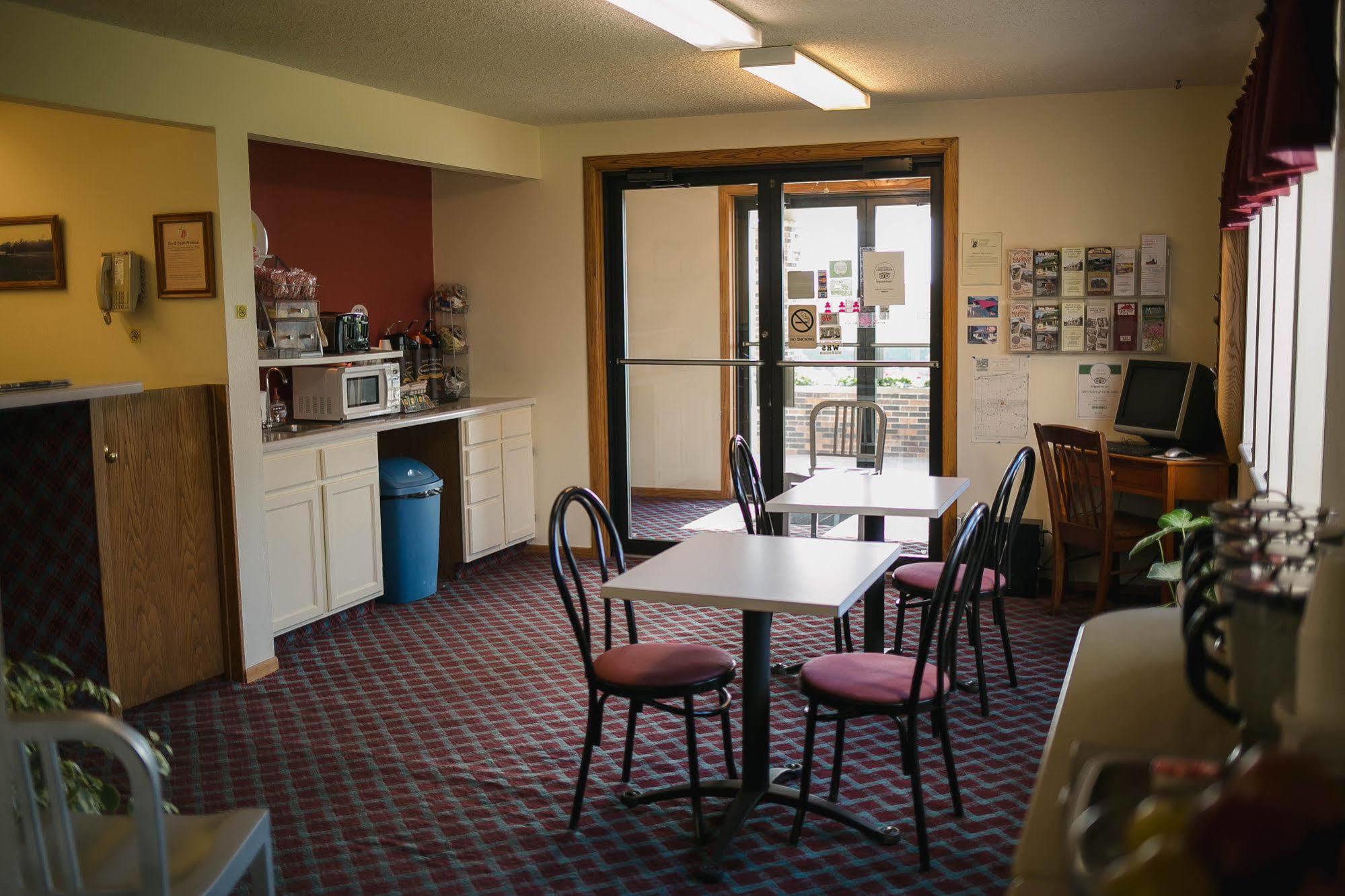 Covered Bridge Inn Winterset Bagian luar foto